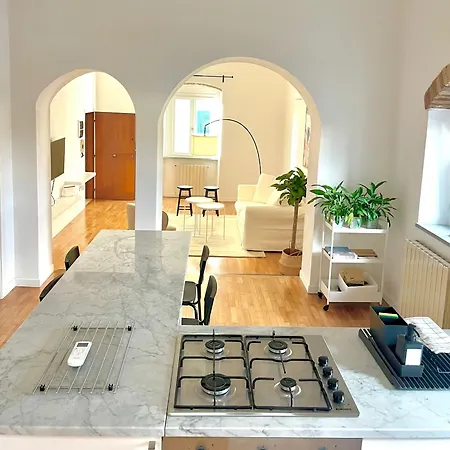 Susannas Lovely New Apartment Livorno Exterior photo